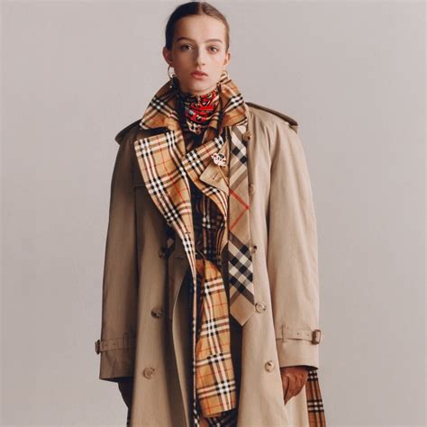 trendcoach burberry|Burberry trench coat designer.